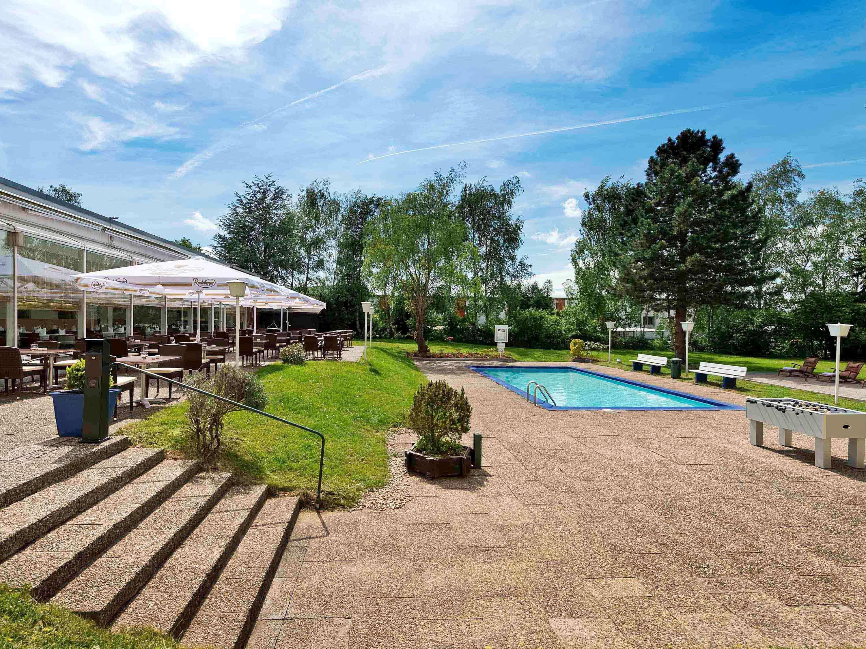 Mercure Hotel Saarbruecken Sued Bagian luar foto