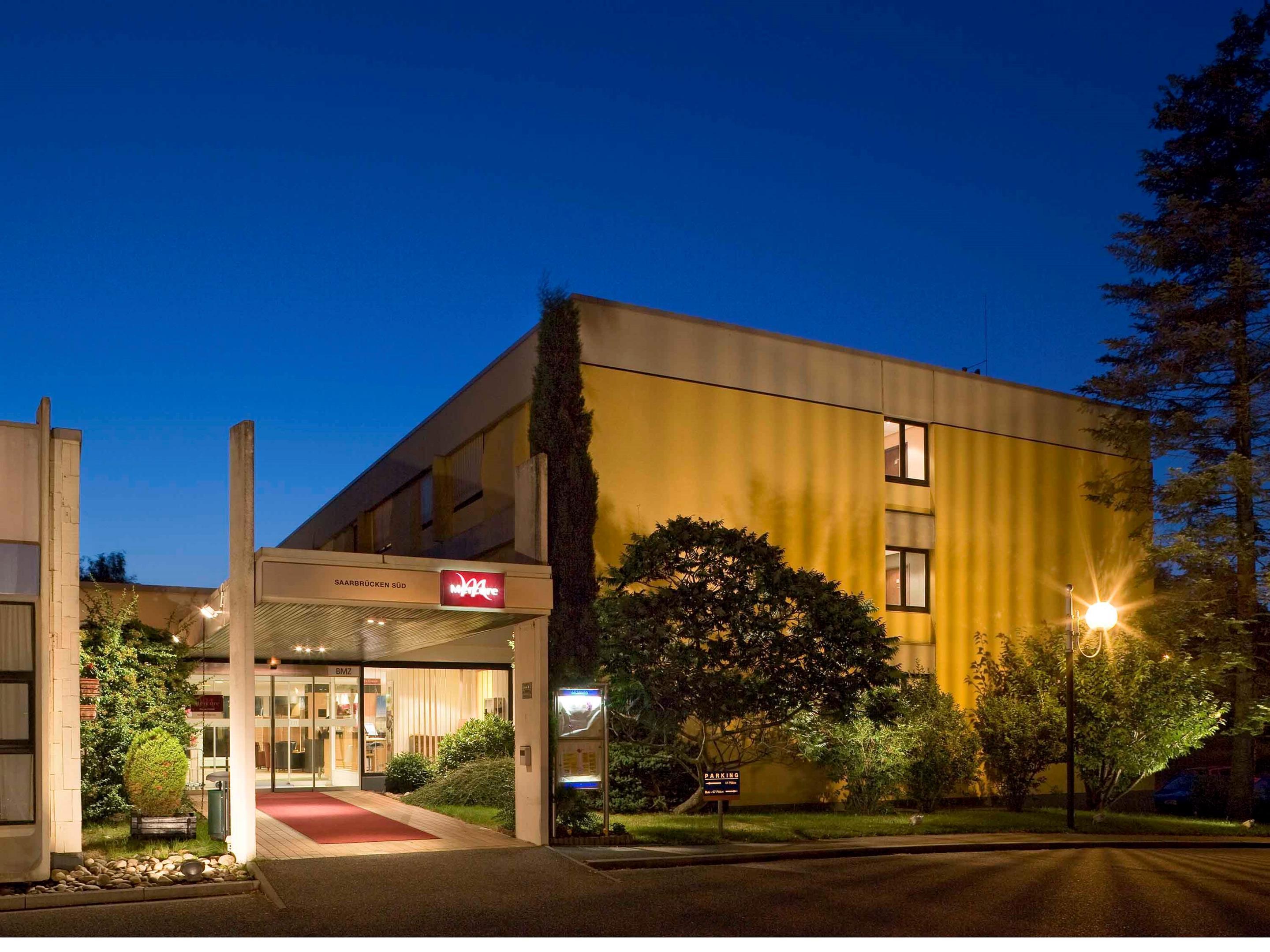 Mercure Hotel Saarbruecken Sued Bagian luar foto