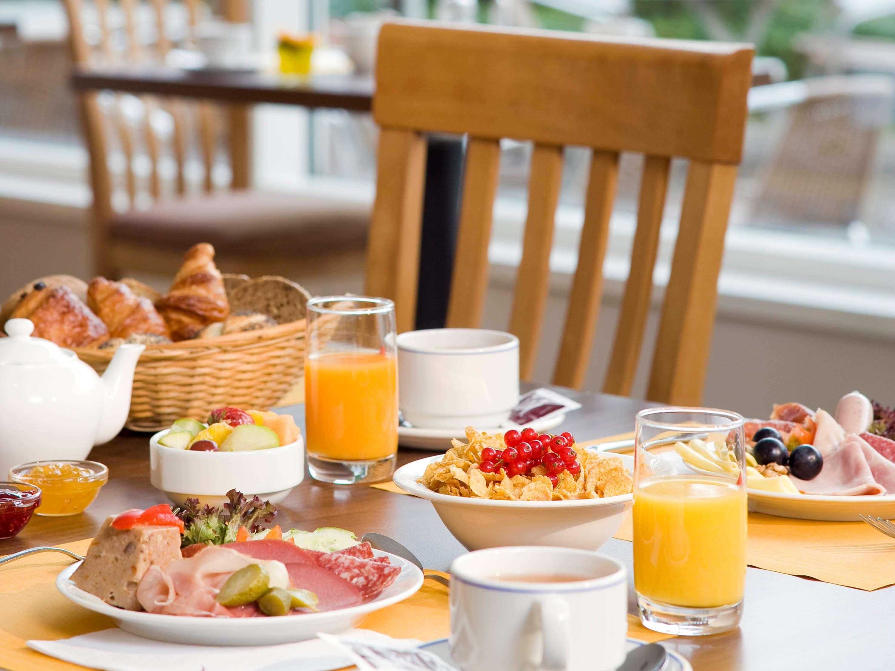Mercure Hotel Saarbruecken Sued Bagian luar foto
